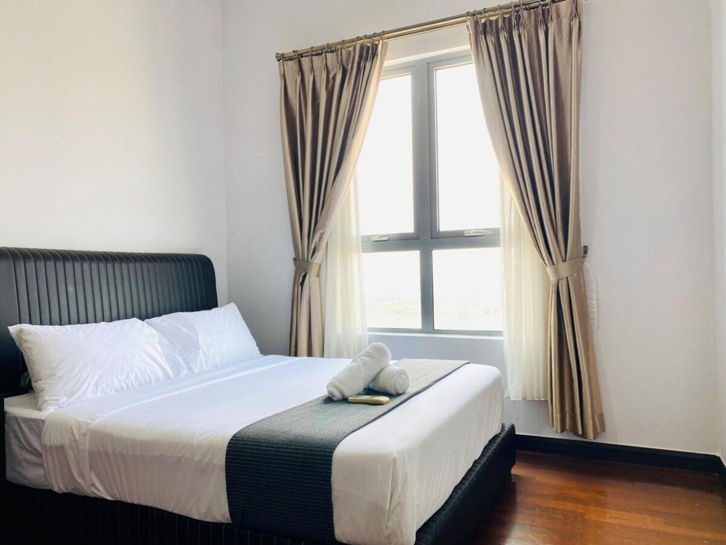 Silverscape Seaview Residence Melaka Bagian luar foto